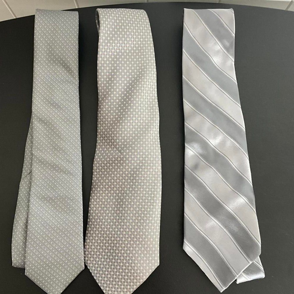 Lot of 3 Men's Neck Ties George, Perry Ellis Portfolio, Campia Moda Silk Grey